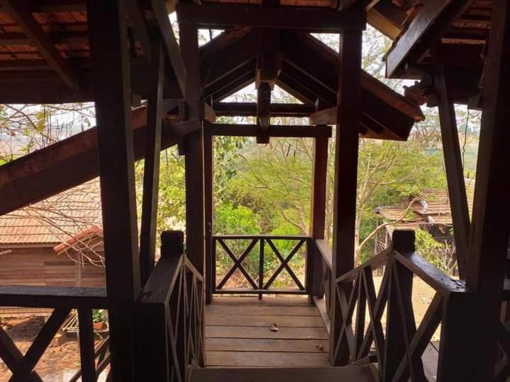 Quiet Garden View Lodge&Trekking Banlung Exteriör bild